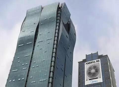 這些腦洞大開的室外廣告牌子，你見過幾個？11