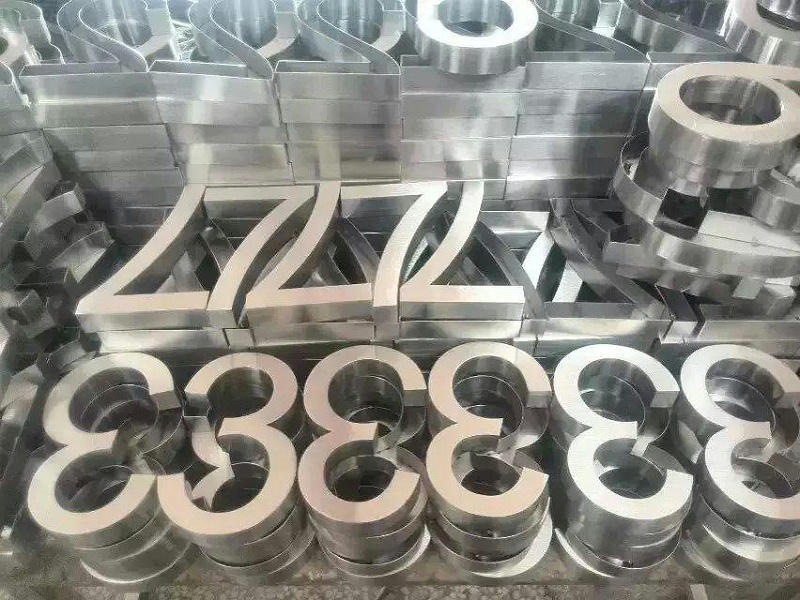 這些精工字，不光適合戶外展示，還可以是企業最搶眼的形像3